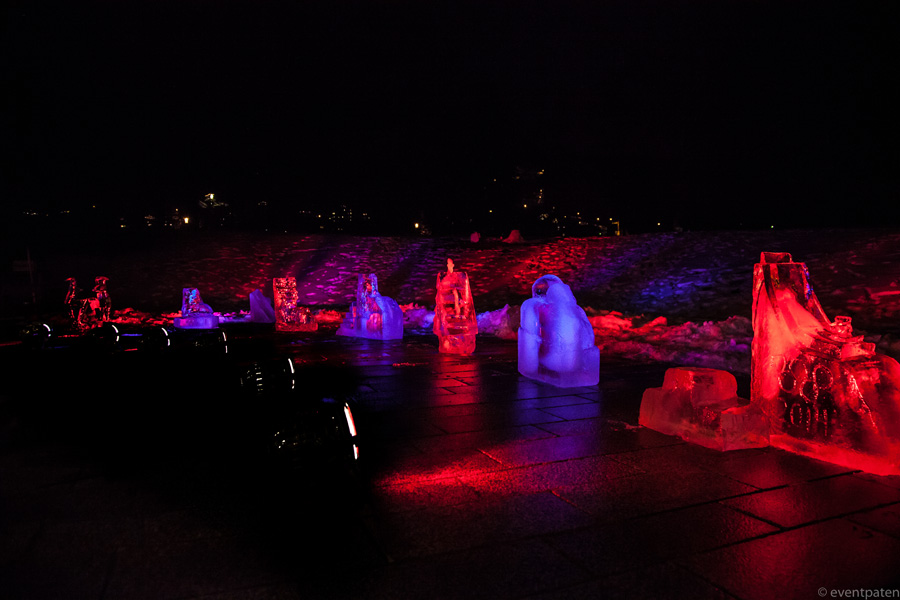 Ice Skulpturen beleuchtet